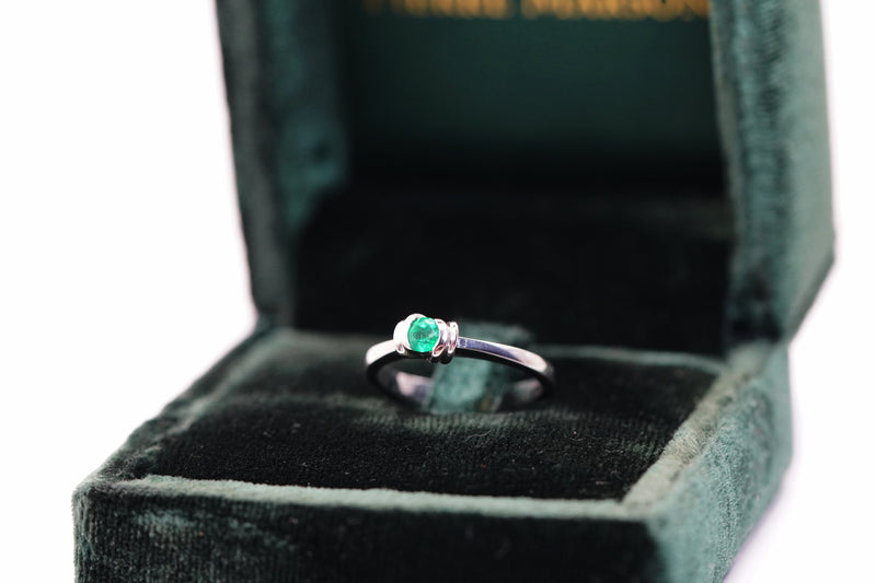 Green Eye Embrace Ring