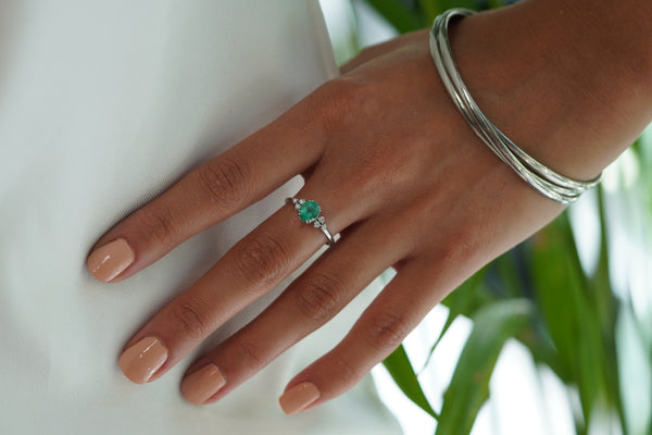 Bague Double Trèfle Diamants Émeraude
