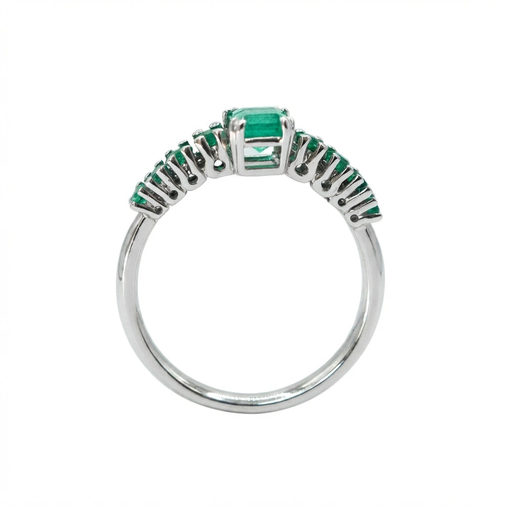 Elegant Green Crown Ring