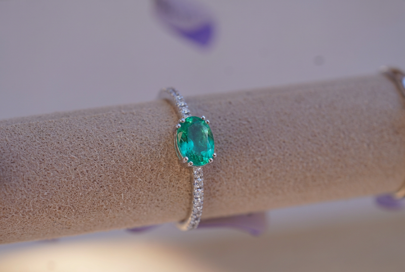 Solitaire Ovale Subtil