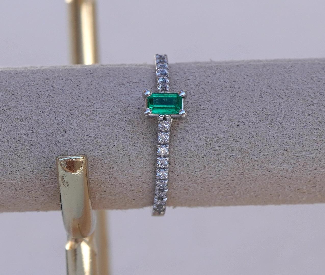 Regal Emerald Four-Corner Ring