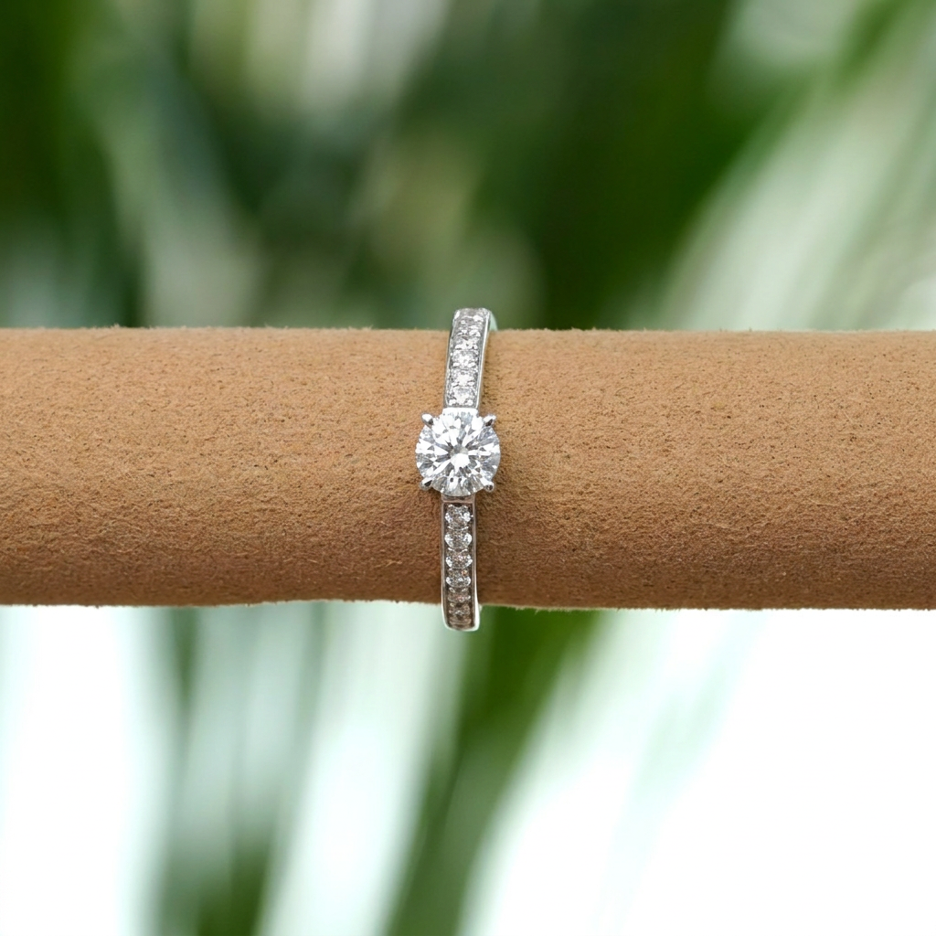 Diamond-Engegement-Ring