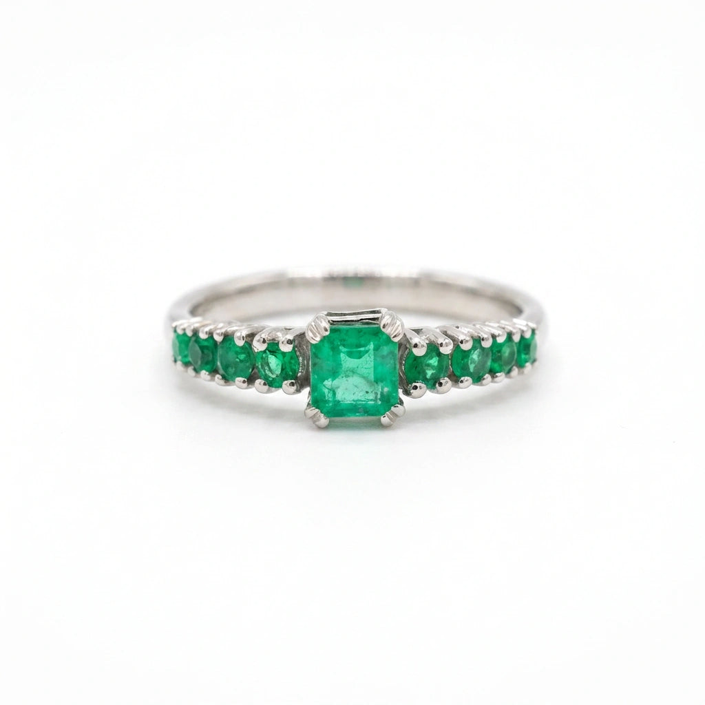 Elegant Green Crown Ring