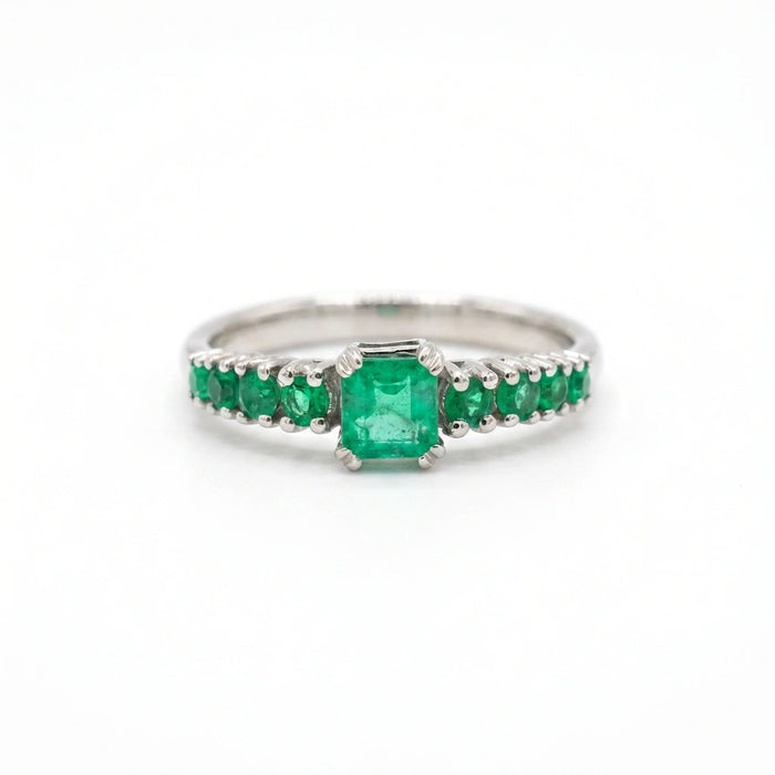 Elegant Green Crown Ring